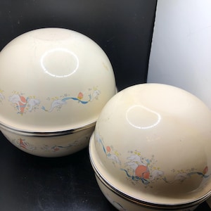 4 Stackable Metal Enamel Mixing Bowls Marmalade Print by International Japan Geese (AN)