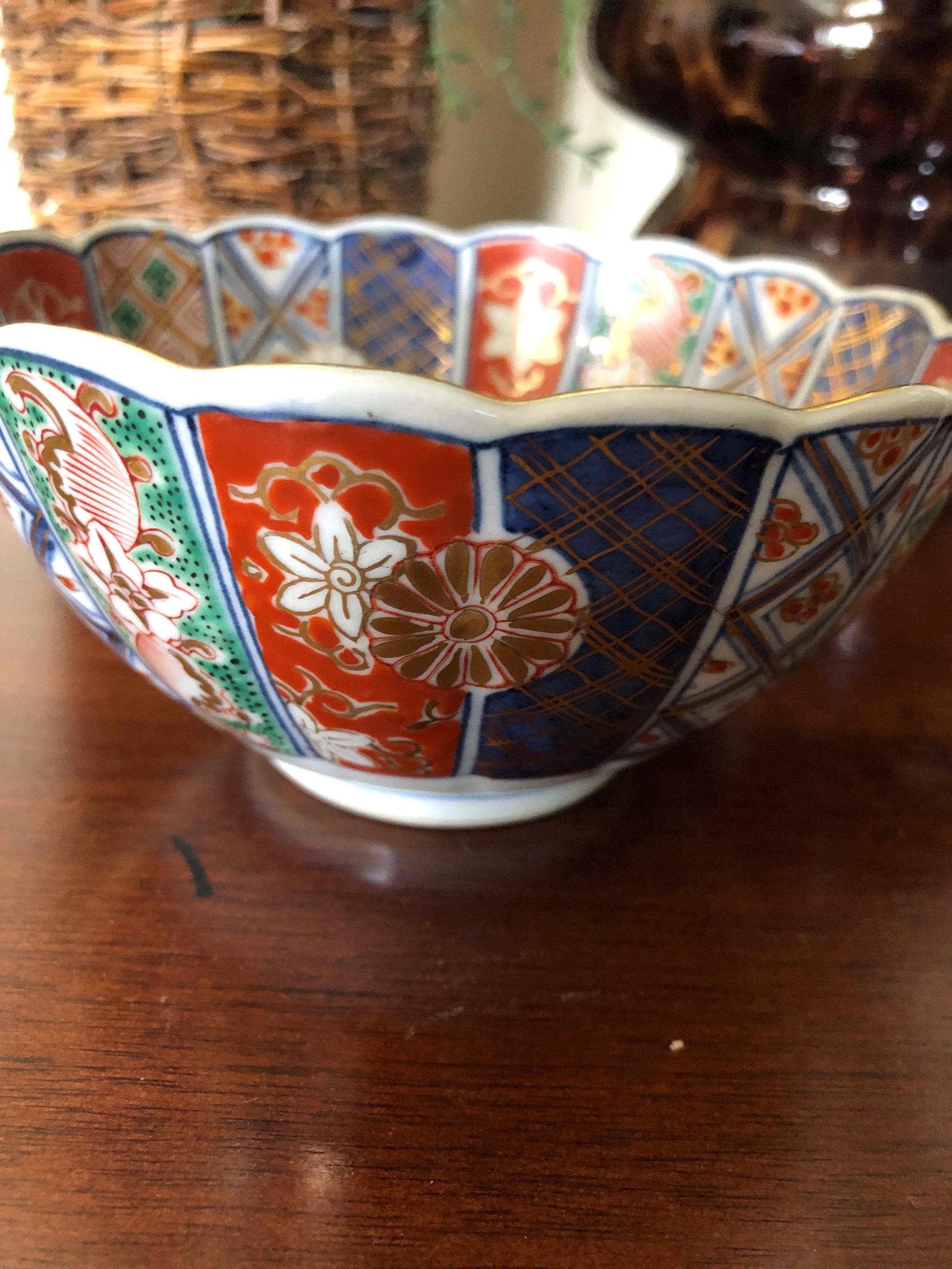 Rare Scalloped Edge Hand Painted Gold Accent Floral Japanese