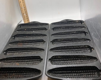 Cast Iron Corn Bread Mold Baking Pans (BS)