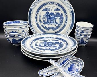 Vintage Chinese Blue and White Canton, featuring pagoda and harbor design (DD)