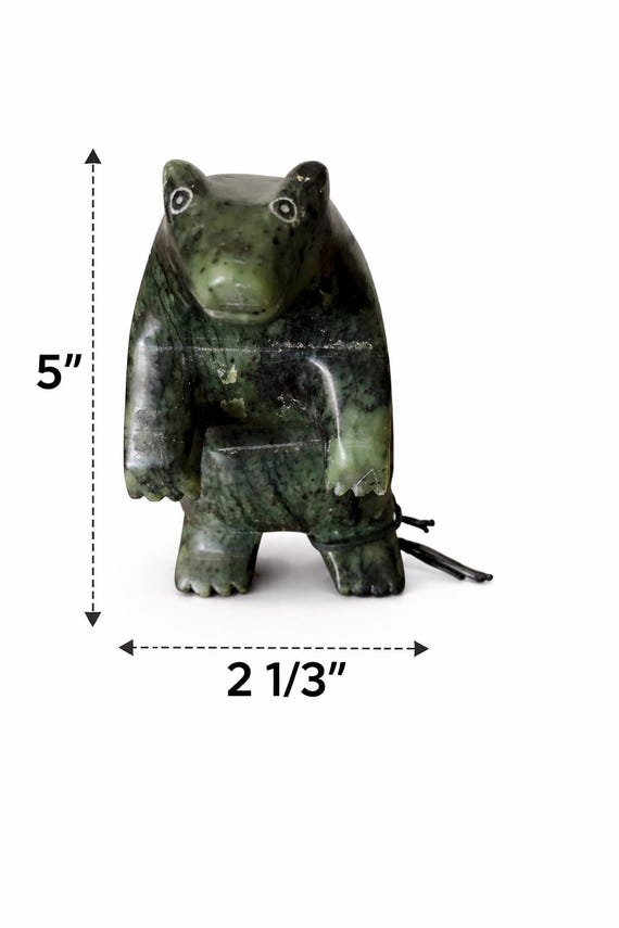 ヴィンテージのイヌイットのソープストーン製クマの彫刻 – 手彫りの