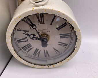 Classic American Clock Farmhouse (KR)