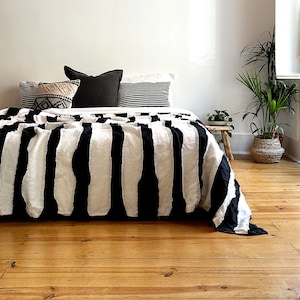 Black And White 100% Linen Striped Bedspread - Bold Monochrome Textured Stripes - Small to Super King Size Bed Throw - Handmade In The UK