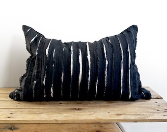 Fodera per cuscino in lino a righe bianche e nere - Stile monocromatico minimalista con strisce testurizzate - 2 dimensioni rettangolari - Fatto a mano nel Regno Unito