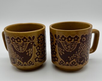 2 Vintage 1970’s Chicken Stoneware Stackable Mugs by Hornsea Pottery England Designed by John Clappison