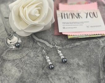 Pendientes colgantes de perla gris, ganchos de plata de ley, dije de cristal gratis