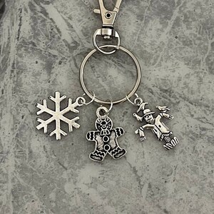 Christmas keychain keyring. Perfect stocking fillers or secret Santa gifts. Free gift wrapping.