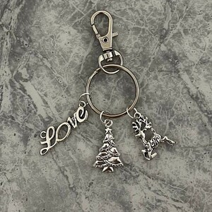 Christmas keychain keyring. Perfect stocking fillers or secret Santa gifts. Free gift wrapping.