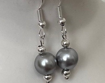Pendientes colgantes de perla gris, ganchos de plata de ley