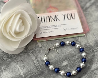 Pearl Armband marineblau und creme. Brautschmuck, Brautjungfer. Handgefertigt.