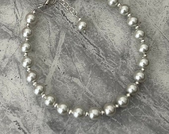 Grey Pearl anklet. Handmade anklet. Free gift wrap.