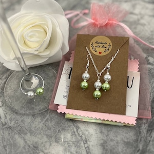 Green pearl jewellery set. Bridesmaid gifts, bride, Weddings, birthdays, gifts for her.