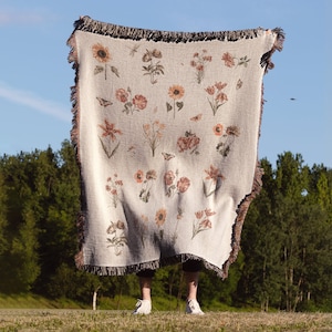 Boho Woven Blanket Throw, Wildflower Tapestry Blanket, Aesthetic Home Decor, Housewarming Gift