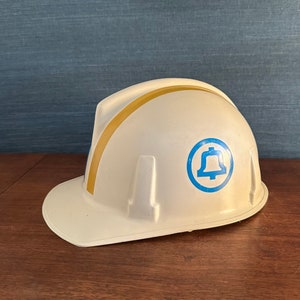 Vintage 1971 MSA Bell Telephone Adjustable Shockgard Mark II Hardhat,