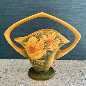 Große Vintage Roseville Gelb Grüne Pfingstrose Korb-Vase in wunderbarem Zustand