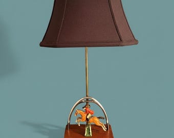 Vintage Englische Steeplechase Reiter-Springlampe mit modernem schwarzem Schirm