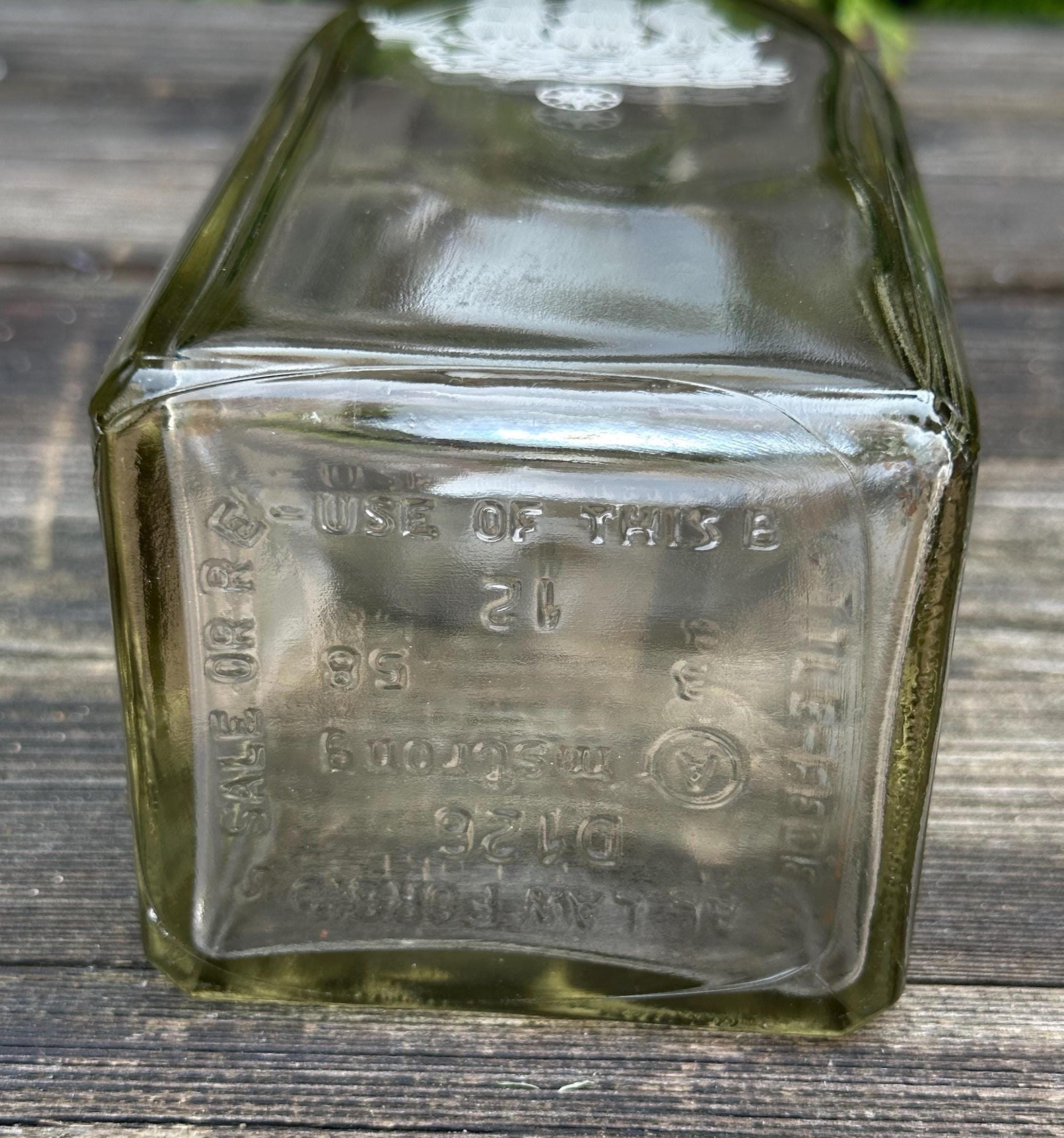 1958 Armstrong Clear Glass Decanter Featuring an Etched