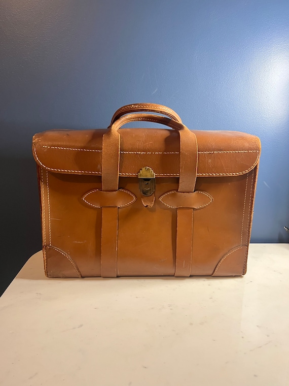 Vintage 1970s Genuine Leather Travel Case