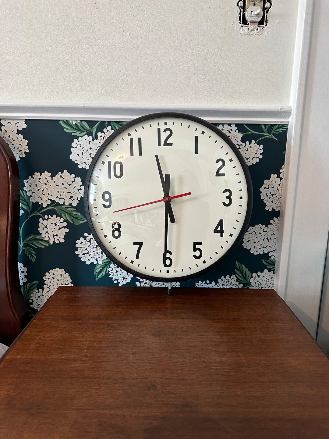 Vintage Electric American Time and Signal Wall Clock in Perfect