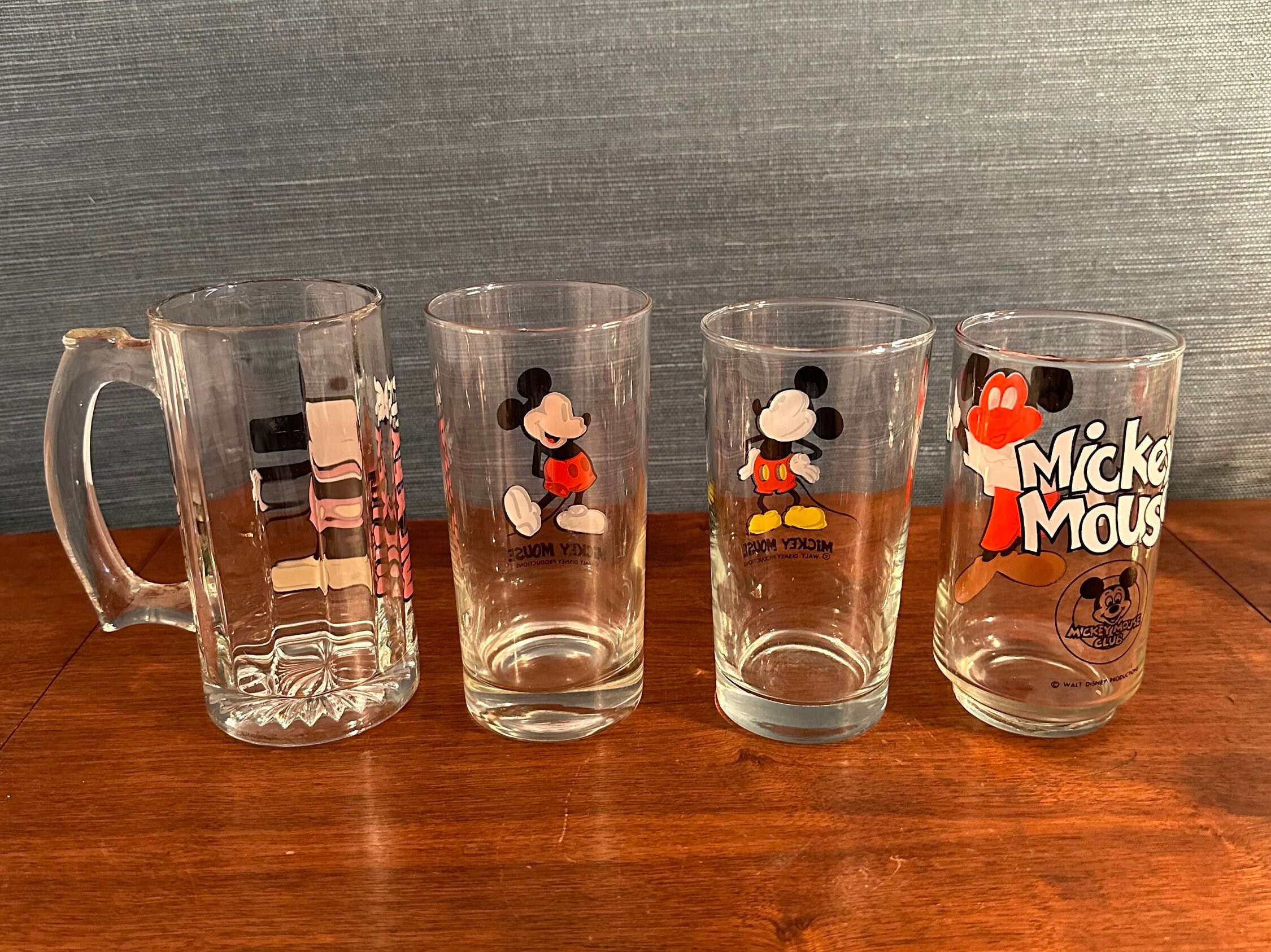 ウォルトディズニーミッキーマウスドリンクグラス4個セット - Etsy 日本