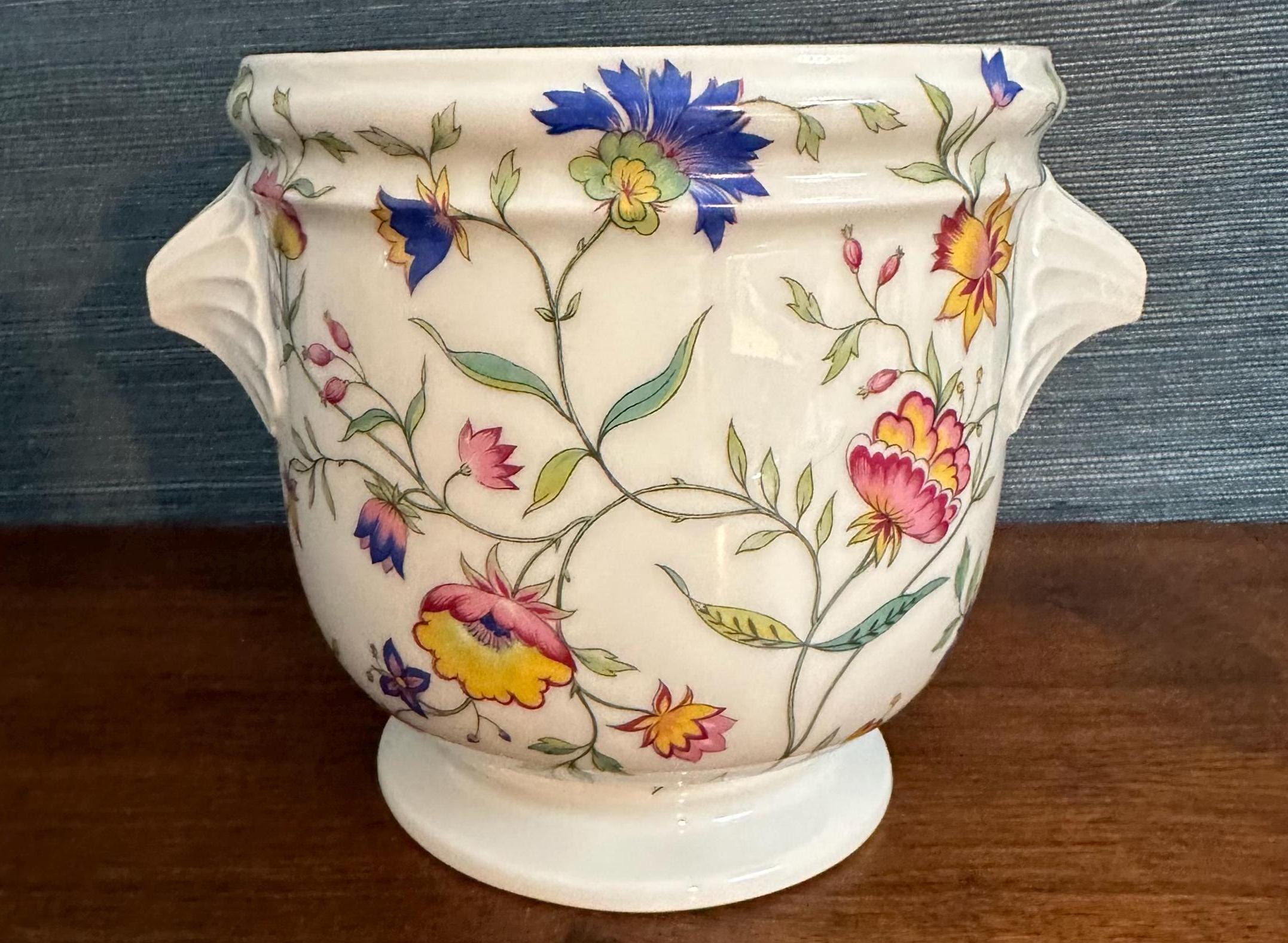 ロイヤルリモージュ　チュリーン ヴィンテージ トウルがアドリアナ パターンのロイヤル リモージュ