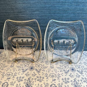 Zwei Vintage Holiday Inn Aschenbecher in ausgezeichnetem Zustand