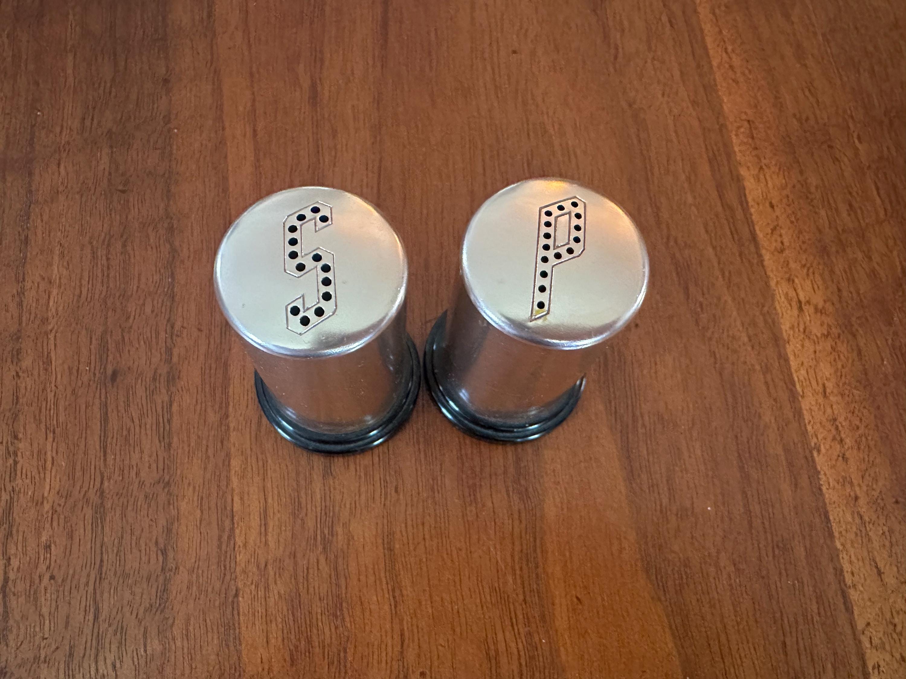 Vintage S&p Shakers - Etsy