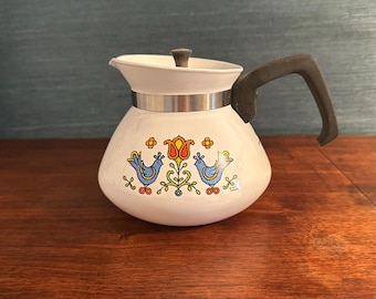 ビンテージ コーニングウェア カントリーフェスティバル ティーポット P-104 – 6カップ エナメル パイレックス ティーケトル