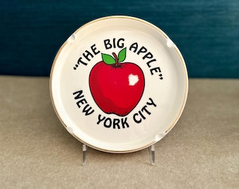 Vintage New York City "The Big Apple" Souvenir Ceramic Ashtray