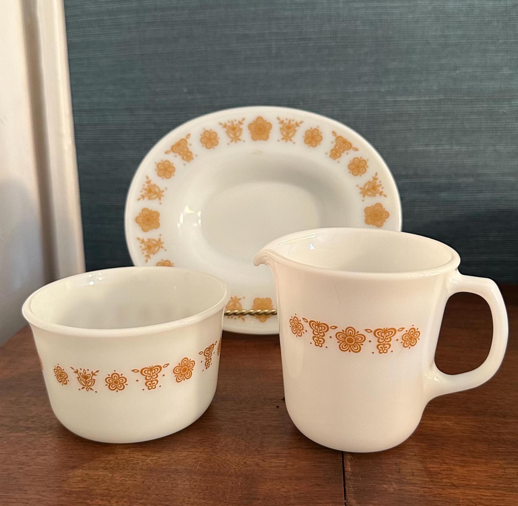 ヴィンテージ バタフライ ゴールド パイレックス セット：コーヒー