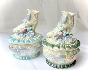 Vintage Gifts / Trinket Boxes / Jewelry Boxes / Set of Two / Porcelain