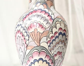 Chinoiserie Vintage Flower Vase /Macau / Pastel Colors / Feathers