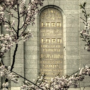 Holiness To The Lord Warm