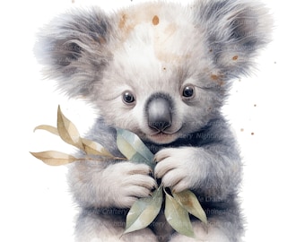 Könnte beinhalten: Ein Aquarellbild eines niedlichen Koalas, der einen Zweig Eukalyptusblätter hält. Der Koala ist grau und weiß mit einer schwarzen Nase und großen braunen Augen. Der Hintergrund ist weiß mit braunen Aquarellspritzern.