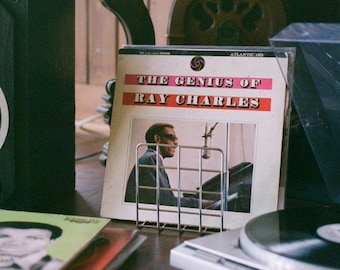 Olio Churvy Record & Book Stand (Chrome Wire Organizer - Vinyl, Magazines, Books)