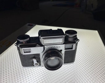 Contax III w/ Carl Zeiss Sonnar lens and leather case