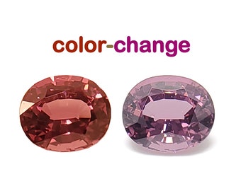 Spinel zmieniający kolor, 1,63 ct, 7,7 x 6,3 x 4,2 mm, zmiana koloru fioletowego na czerwony.