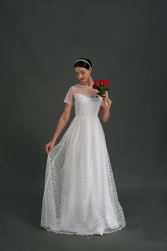 linen and lace wedding dress Linen Wedding Dress LACE, Linen and Lace Gown, Modest Wedding Dress, Elegant Linen Wedding Gown, Simple Wedding Dress