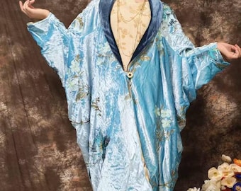 1910s/1920s Poiret-Inspired Cocoon Coat – Blue Velvet with Embroidery and Beaded Details, Printed Cotton Lining, luxury Gatsby opera coat