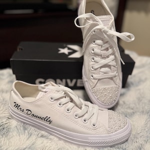 Pearlized bridal/party shoes