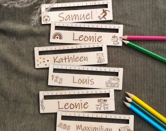 Personalized ruler with wooden reading aid - learning to read made easy