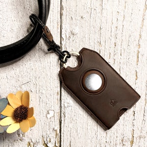 Monogram Leather Luggage Tag with Airtag Holder: Privacy Protection