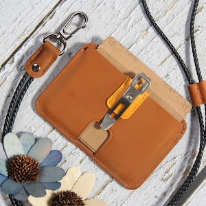 Regalo per il rientro a scuola Portabadge e porta carte personalizzabile: elegante pelle di cavallo pazzo con slot per carte, supporto per cordino, regalo con nome dell'insegnante