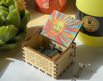 Carillon personalizzato You Are My Sunshine - Regalo per la festa della mamma per la mamma Carillon vintage fatto a mano per moglie o regalo per la festa della mamma per chiunque