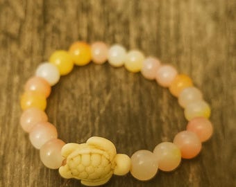 Acrylic Sea Turtle Bracelet – Stretch Beaded Jewelry