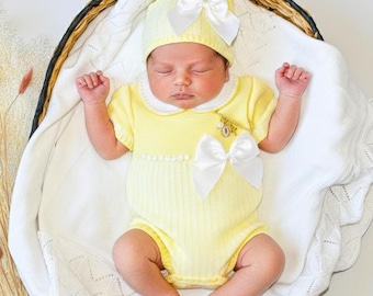 Strickoutfit für Neugeborene, Strickset für die Heimkehr, erstes Fotoshooting für das erste Heimkehr-Baby, Strickkleidung, Strampler