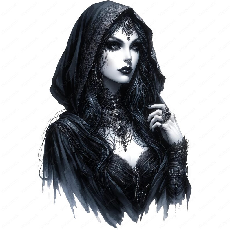 Puede incluir: Una mujer con cabello oscuro y una capa negra con capucha, que lleva un collar de joyas y un anillo. Tiene maquillaje oscuro y una expresi&oacute;n seria.