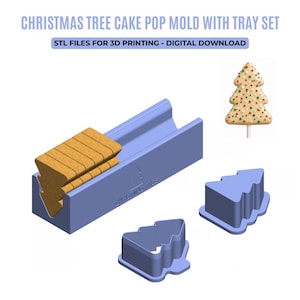 Könnte beinhalten: Ein blaues Weihnachtsbaum-Kuchen-Pop-Form- und Tablett-Set für den 3D-Druck, bestehend aus einer langen Schale, zwei baumförmigen Formen und einem Stapel baumförmiger Kekse. Der Text lautet CHRISTMAS TREE CAKE POP MOLD WITH TRAY SET und STL FILES.