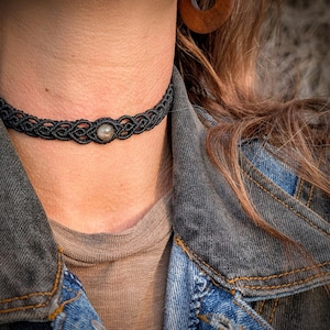 Gargantilla de macramé de cristal • Collar de piedras preciosas hecho a mano • Joyería a medida con piedras de nacimiento • Más combinaciones disponibles