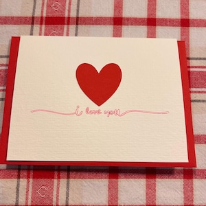 Carte de voeux je t'aime avec enveloppe rouge pour anniversaire/amour
